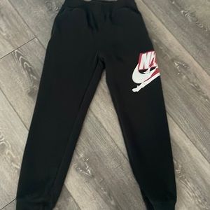Boys Jordan’s sweat pants